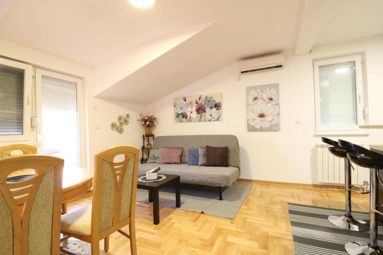 Flat 23 Lägenhet Belgrad Exteriör bild