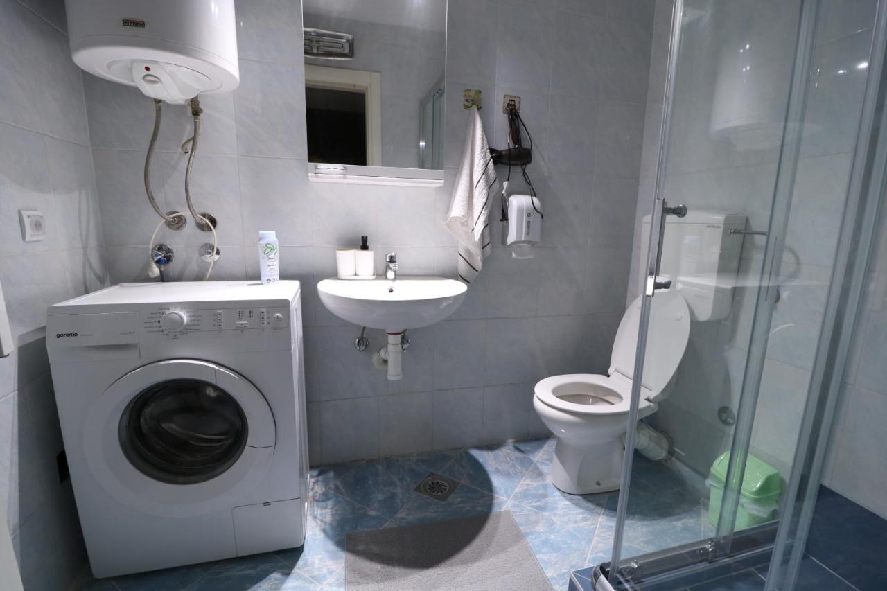 Flat 23 Lägenhet Belgrad Exteriör bild