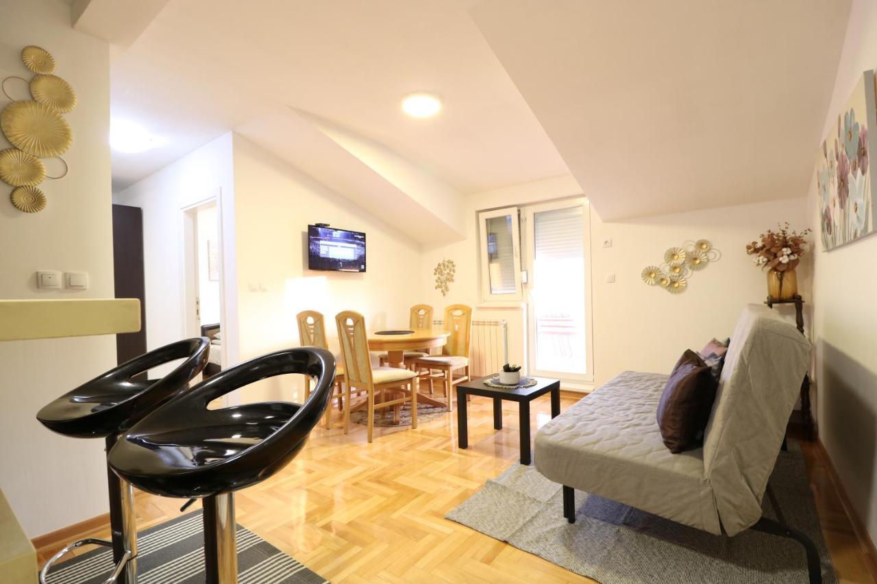Flat 23 Lägenhet Belgrad Exteriör bild